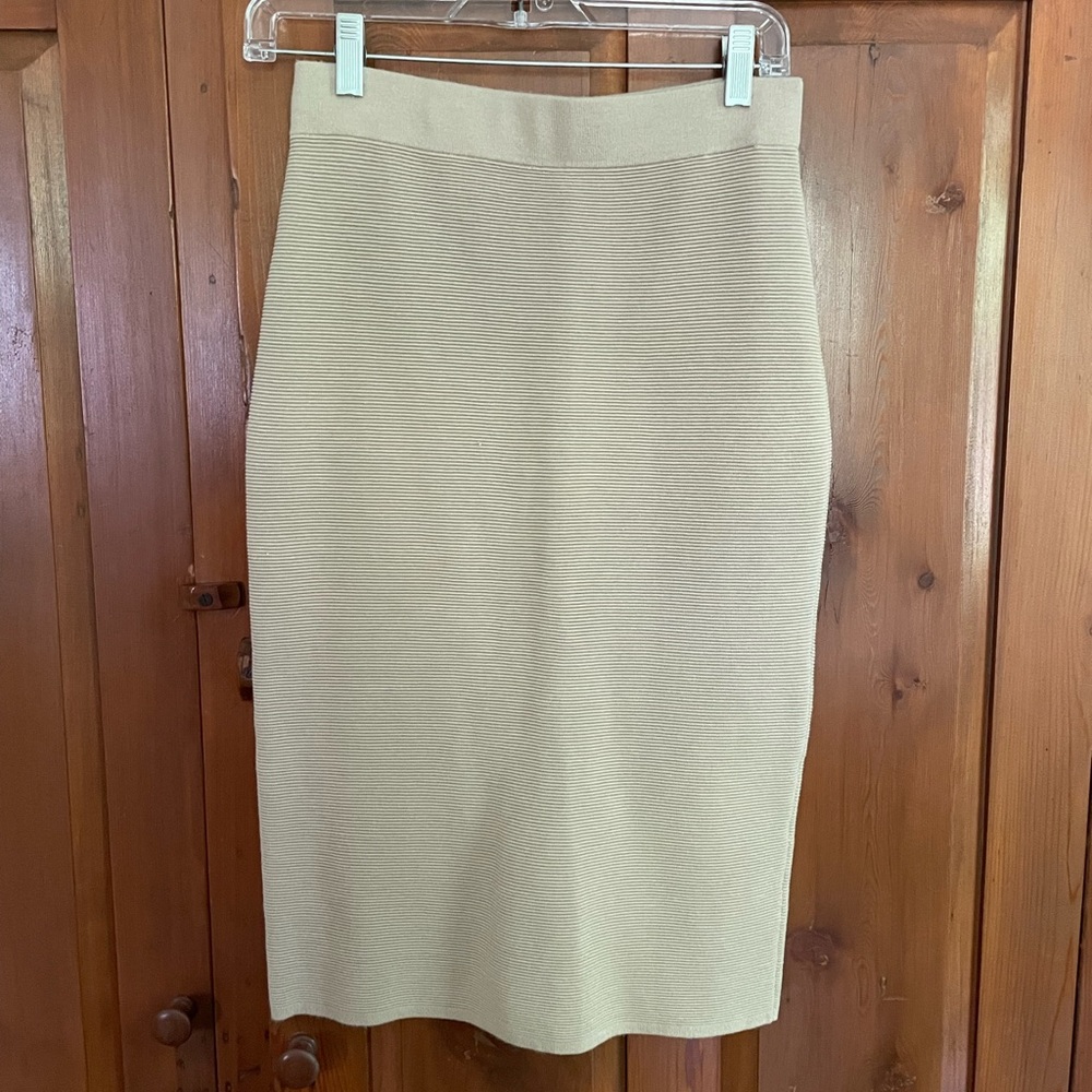 Uniqlo Tab Stretch Pencil Skirt size S